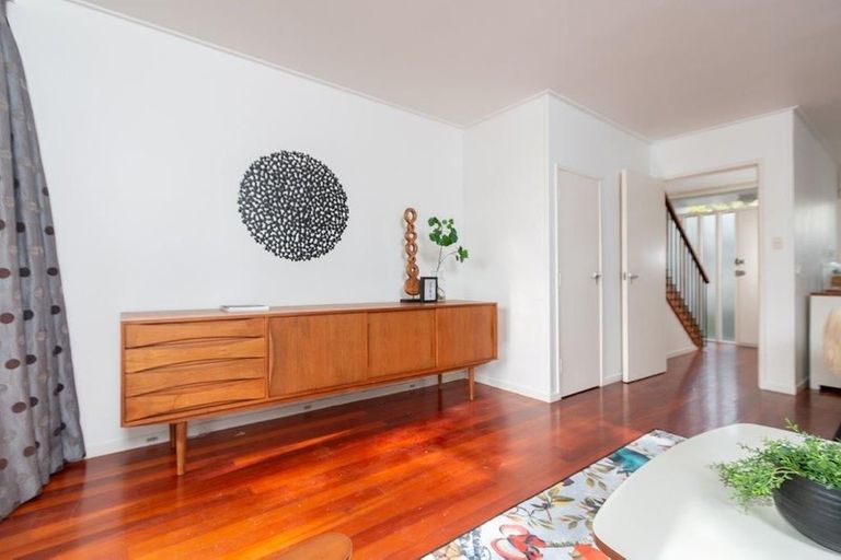 Photo of property in 2/55a Hepburn Street, Freemans Bay, Auckland, 1011