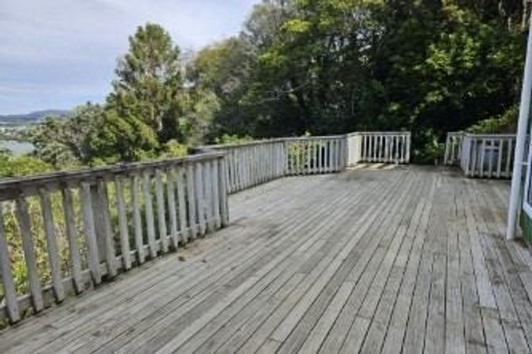 Photo of property in 54 Mana View Road, Paremata, Porirua, 5026