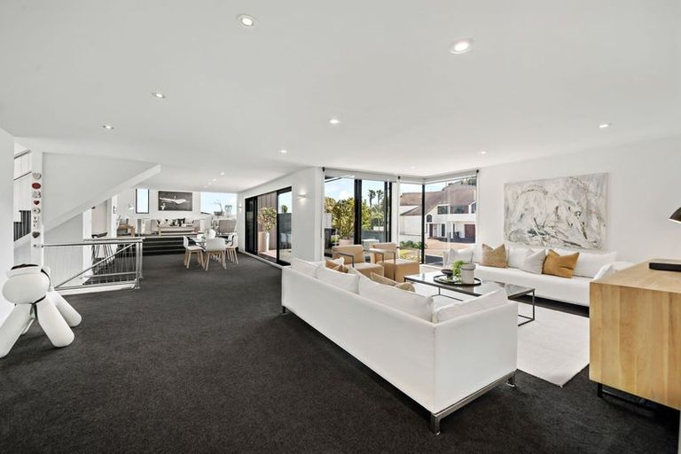 Photo of property in 1/58 The Parade, Bucklands Beach, Auckland, 2012