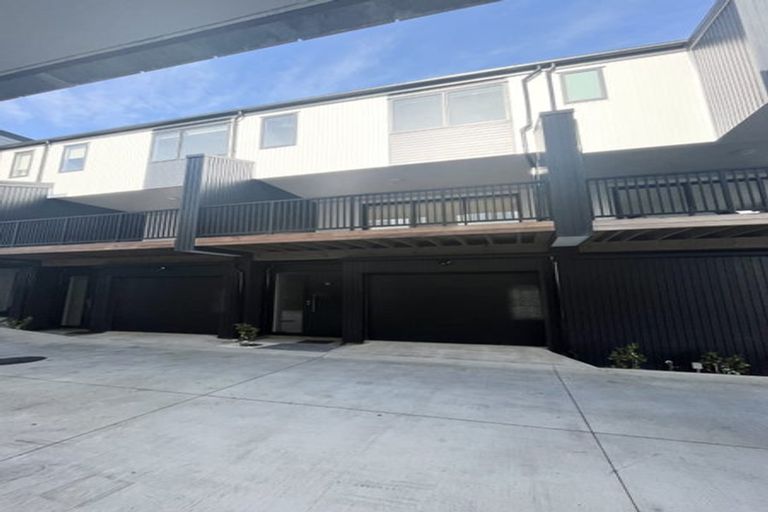 Photo of property in 3/8 Bennett Road, Pakuranga, Auckland, 2010