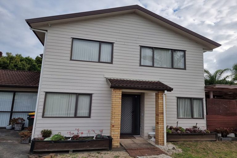 Photo of property in 80d Don Buck Road, Massey, Auckland, 0614