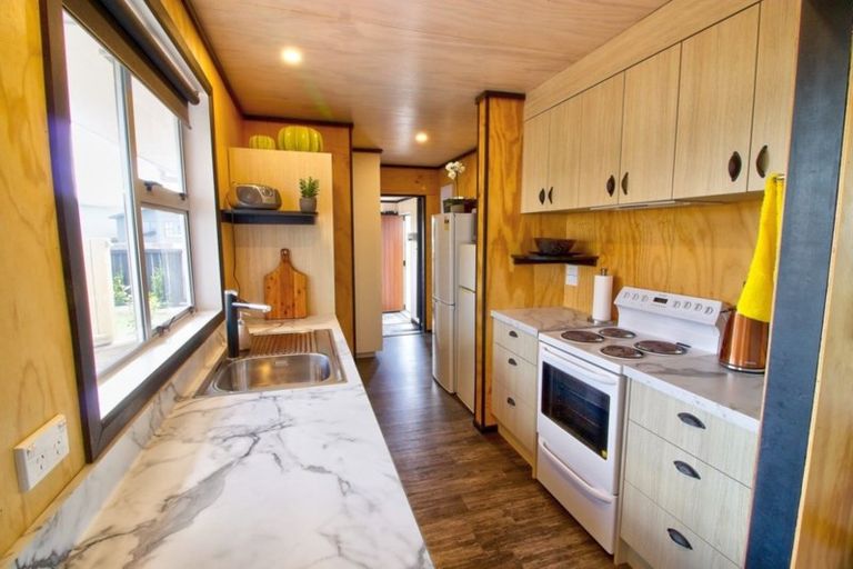 Photo of property in 8 Marine Parade South, Foxton Beach, Foxton, 4815