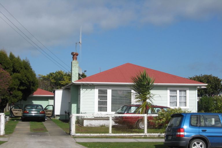 Photo of property in 28 Liverpool Street, Levin, 5510