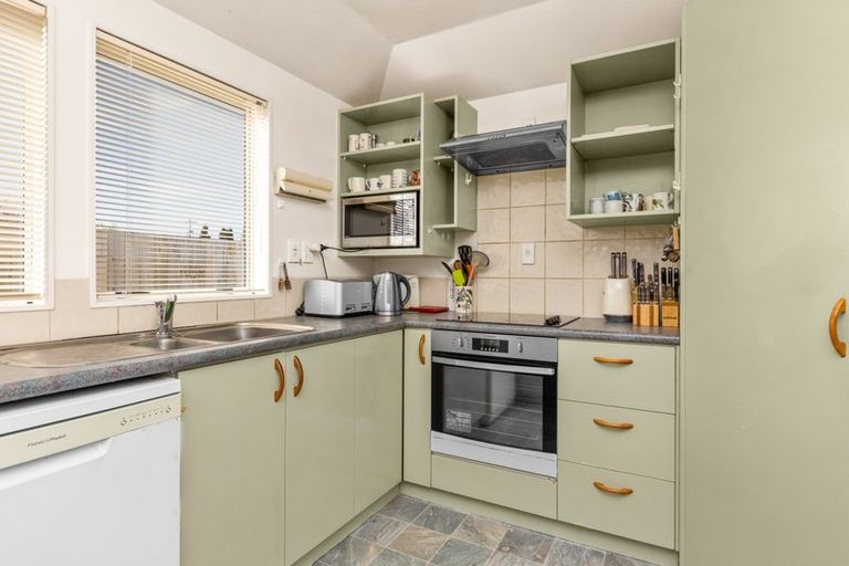 Photo of property in 2/21 Joll Road, Havelock North, 4130