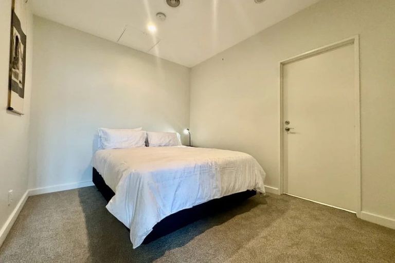 Photo of property in Kate Sheppard Apartments, 7e/42 Molesworth Street, Thorndon, Wellington, 6011