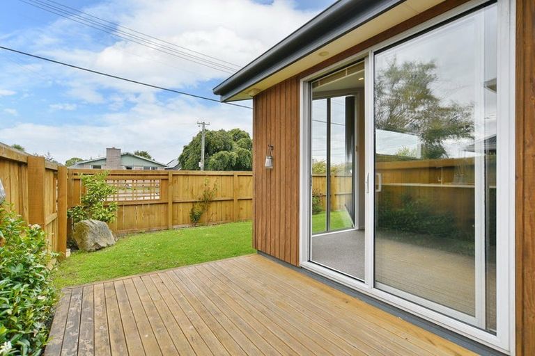 Photo of property in 1/119 Wilsons Road, Saint Martins, Christchurch, 8022