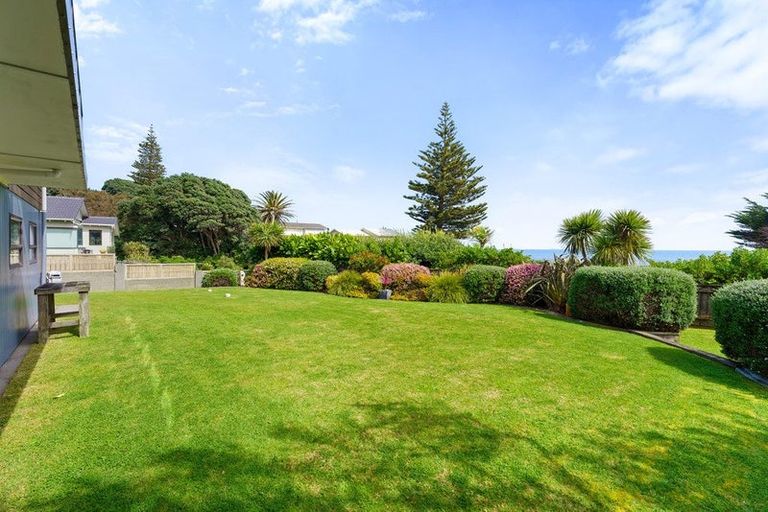 Photo of property in 42 Ames Street, Paekakariki, 5034
