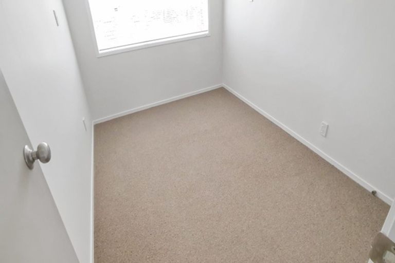 Photo of property in 4 Heaphy Street, Blockhouse Bay, Auckland, 0600