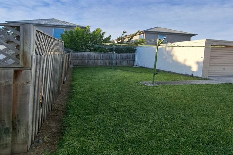 Photo of property in 18 Siddal Place, Richmond, Christchurch, 8013