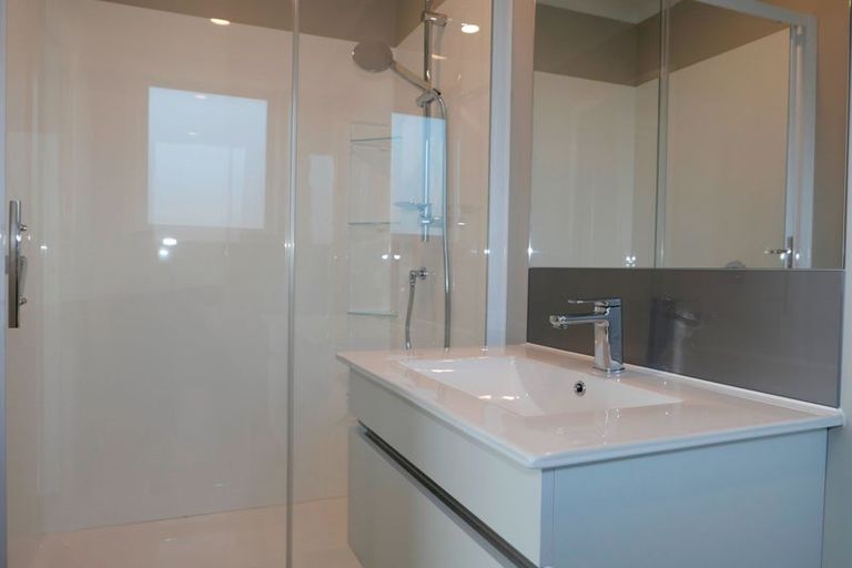 Photo of property in 10 Hapeta Street, Otaki, 5512