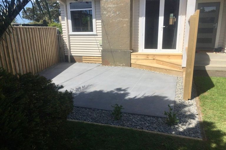 Photo of property in 5 Fitzroy Road, Fitzroy, New Plymouth, 4312