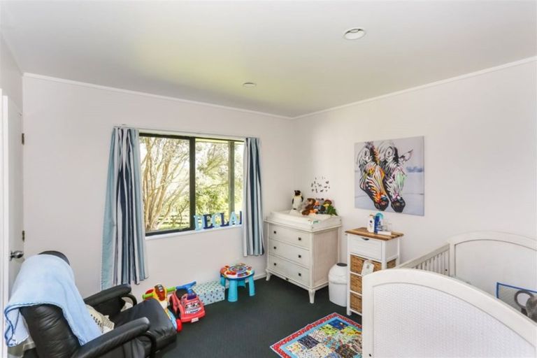 Photo of property in 14 Brewster Road, Pukekawa, Tuakau, 2696