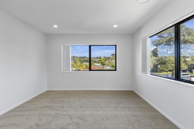 Photo of property in 40c John Downs Drive, Browns Bay, Auckland, 0630