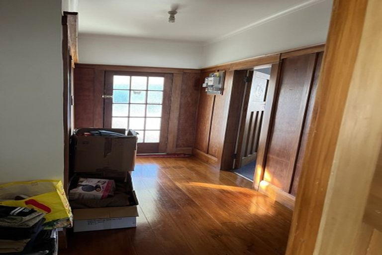 Photo of property in 208 Knights Road, Hutt Central, Lower Hutt, 5011