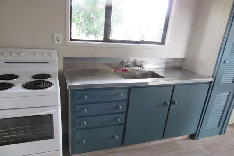 Photo of property in 2/8 Ambury Road, Mangere Bridge, Auckland, 2022