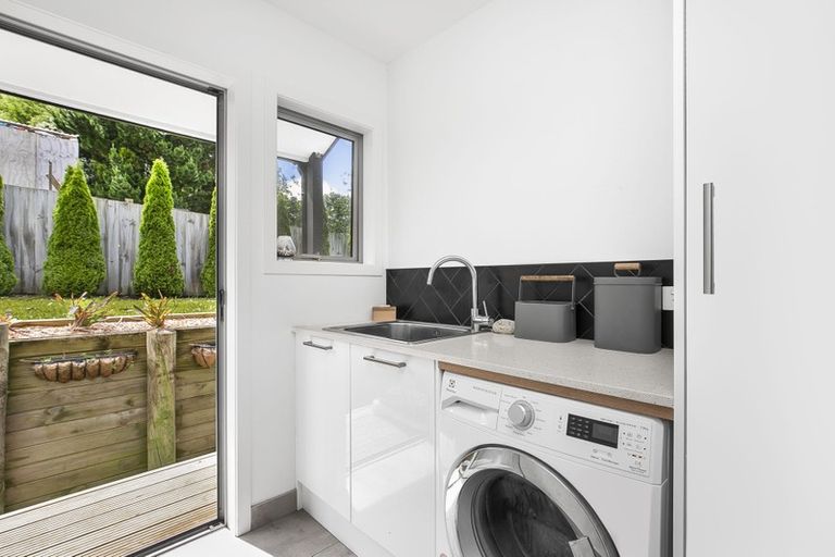 Photo of property in 47 Burrow Road, Pukekohe, 2120