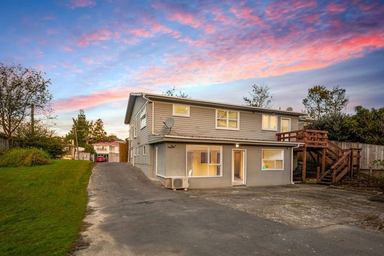 Photo of property in 37 Kamara Road, Glen Eden, Auckland, 0602