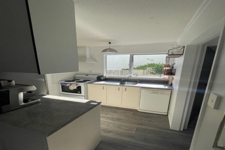 Photo of property in 14a Stonefield Place, Johnsonville, Wellington, 6037