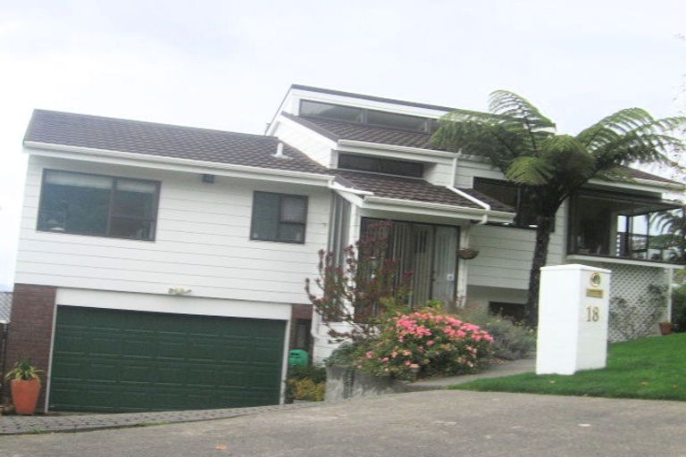 Photo of property in 18 Jacaranda Grove, Maungaraki, Lower Hutt, 5010
