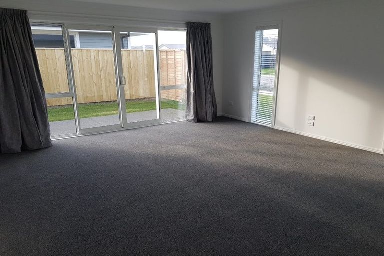 Photo of property in 14 Hickmott Street, Rangiora, 7400