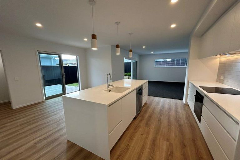 Photo of property in 21 Bill Miller Drive, Papamoa, 3118