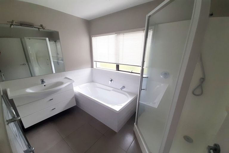 Photo of property in 2/8 Nile Road, Milford, Auckland, 0620