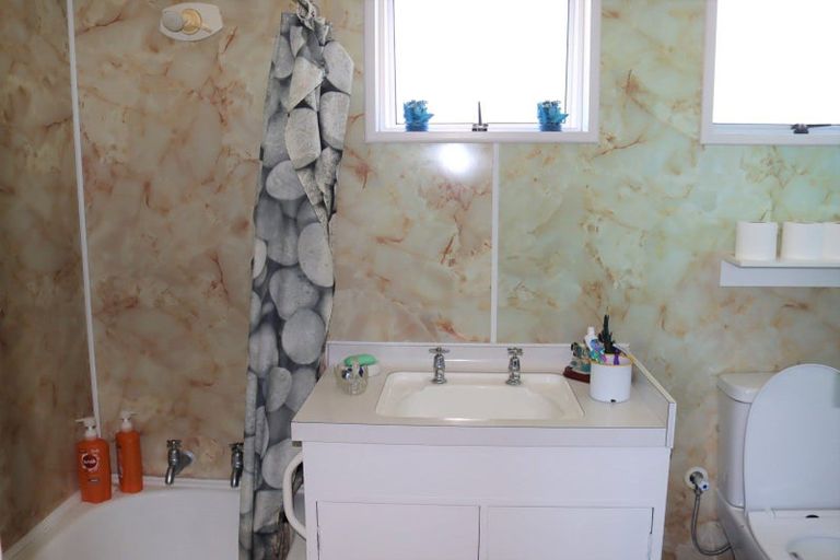 Photo of property in 29 Hornsby Street, Carterton, 5713