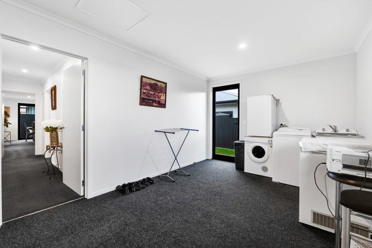 Photo of property in 14a Rosalind Street, Stratford, 4332