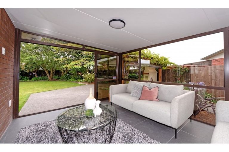 Photo of property in 36 Kirsten Place, Parklands, Christchurch, 8083