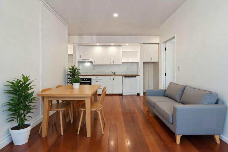Photo of property in Hopper Street Apartments, 4/20 Hopper Street, Mount Cook, Wellington, 6011
