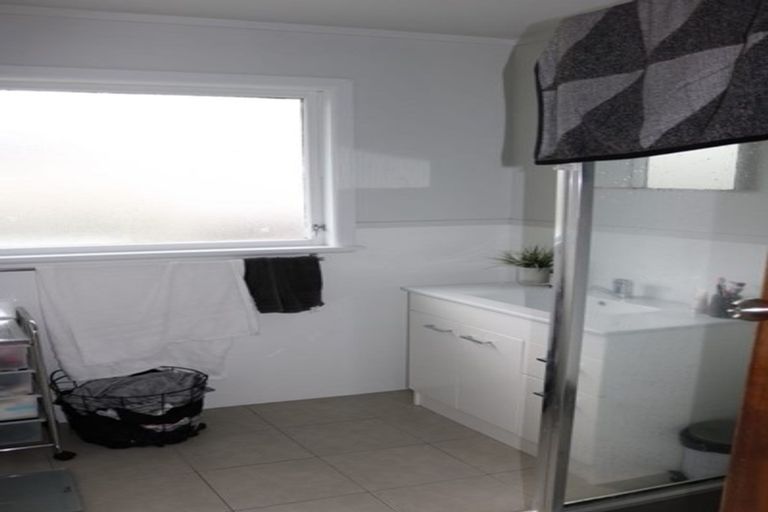 Photo of property in 12a Helena Road, Hillcrest, Hamilton, 3216