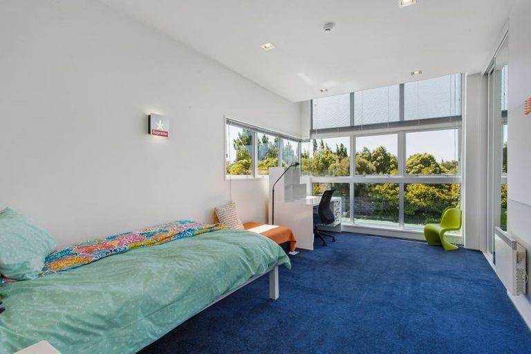 Photo of property in 5 Roderick Alleyn Lane, Papanui, Christchurch, 8052