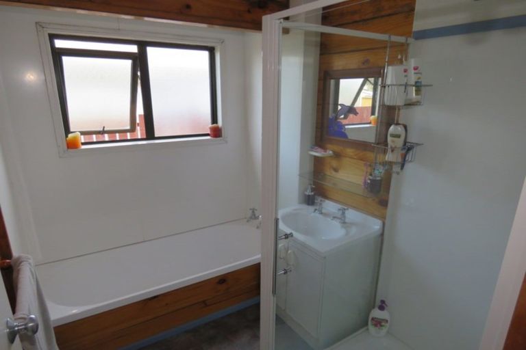 Photo of property in 23 Coates Street, Westport, 7825