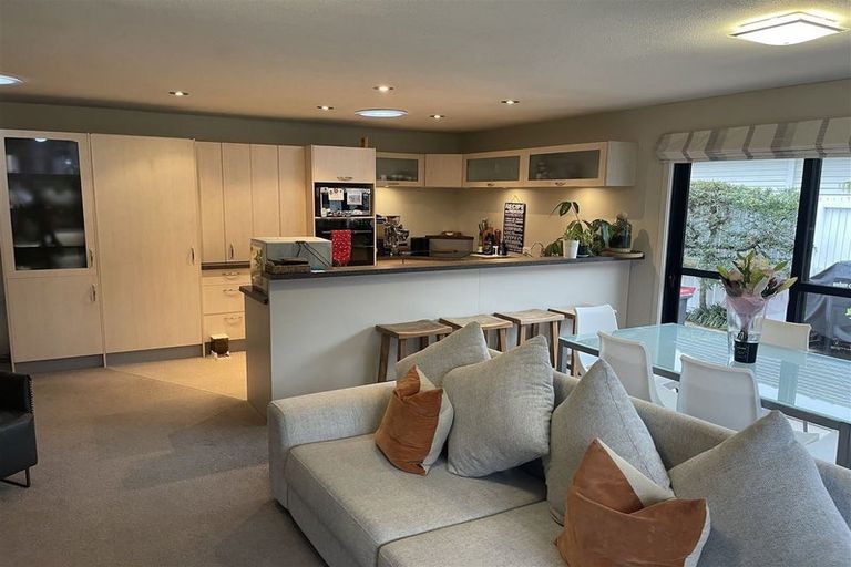 Photo of property in 71a Mcfaddens Road, St Albans, Christchurch, 8052