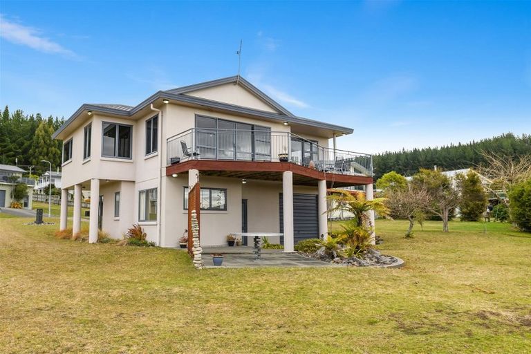 Photo of property in 46 Kahotea Drive, Motuoapa, 3382