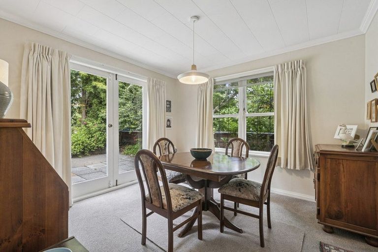 Photo of property in 71 Nimmo Avenue East, Waikanae, 5036