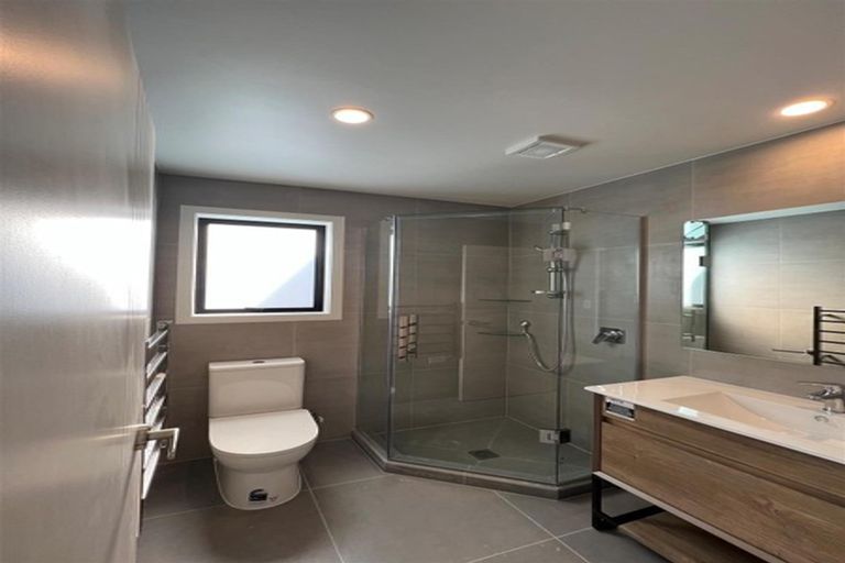 Photo of property in 27 Aramata Road, Papakura, 2110