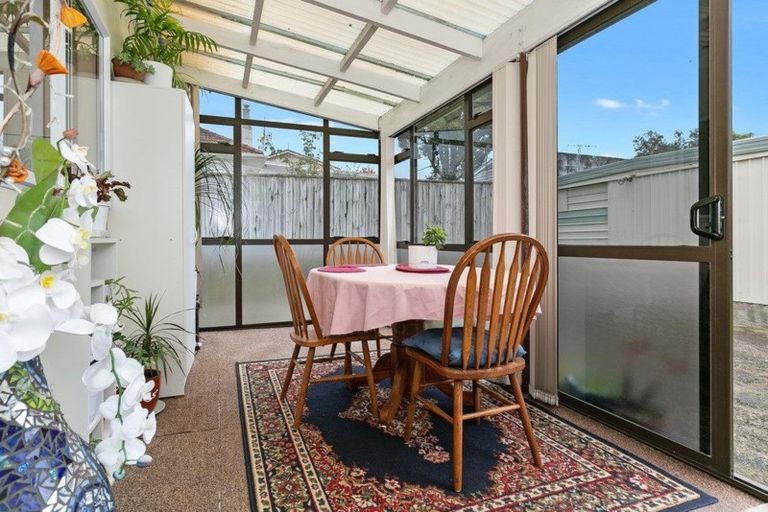 Photo of property in 8 Station Street, Tirau, 3410