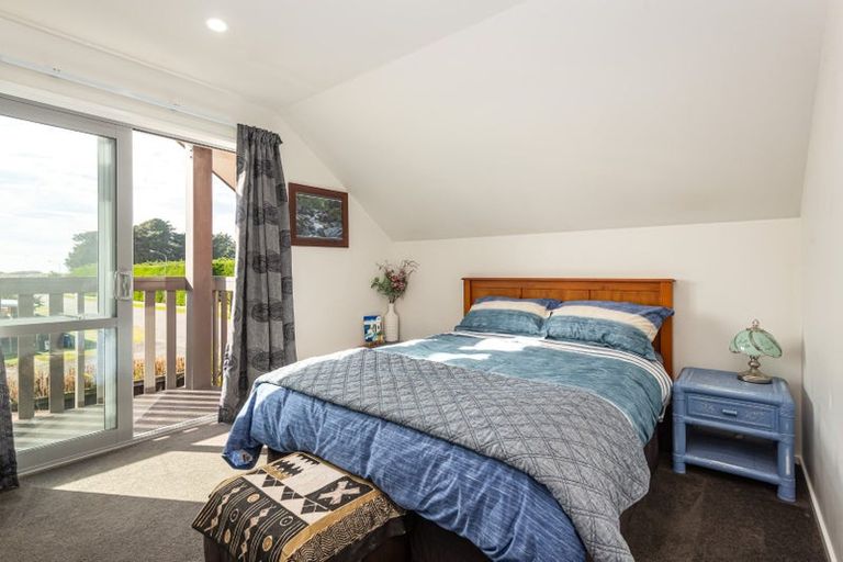 Photo of property in 121 Park Terrace, Waikuku Beach, 7473