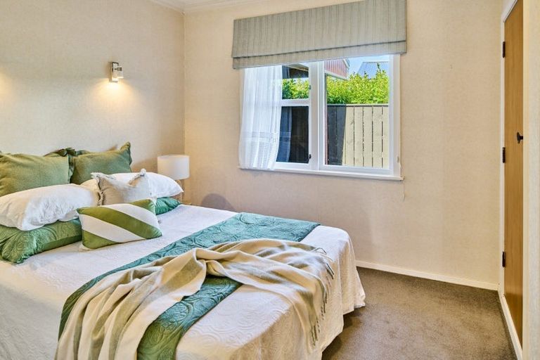 Photo of property in 66 Wai-iti Crescent, Woburn, Lower Hutt, 5010