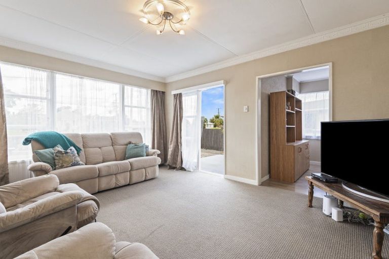 Photo of property in 9 Johnson Street, Bulls, 4818