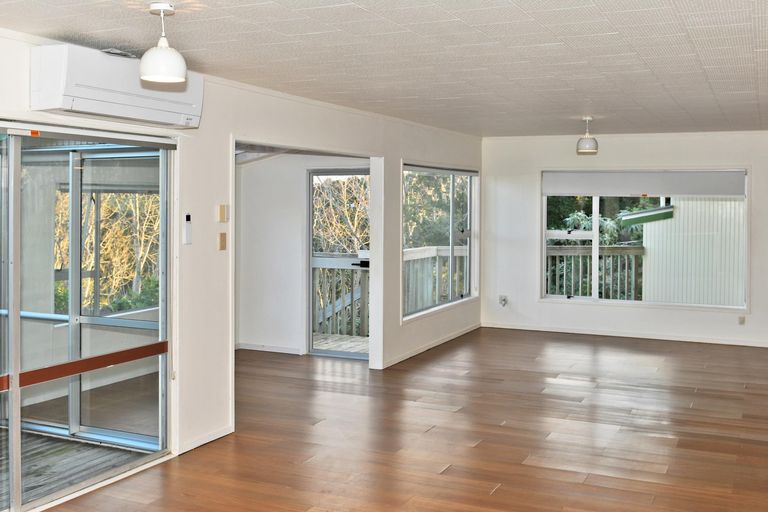 Photo of property in 9 Kendale Drive, Leigh, 0985