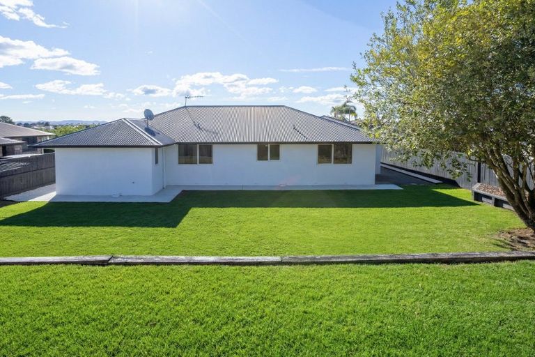 Photo of property in 6 Raddington Way, Huntington, Hamilton, 3210