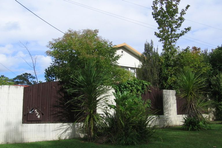 Photo of property in 524 West Coast Road, Oratia, Auckland, 0604