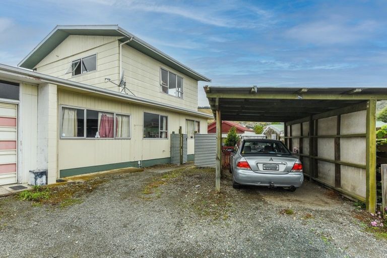 Photo of property in 2/8a Palm Avenue, Stoke, Nelson, 7011