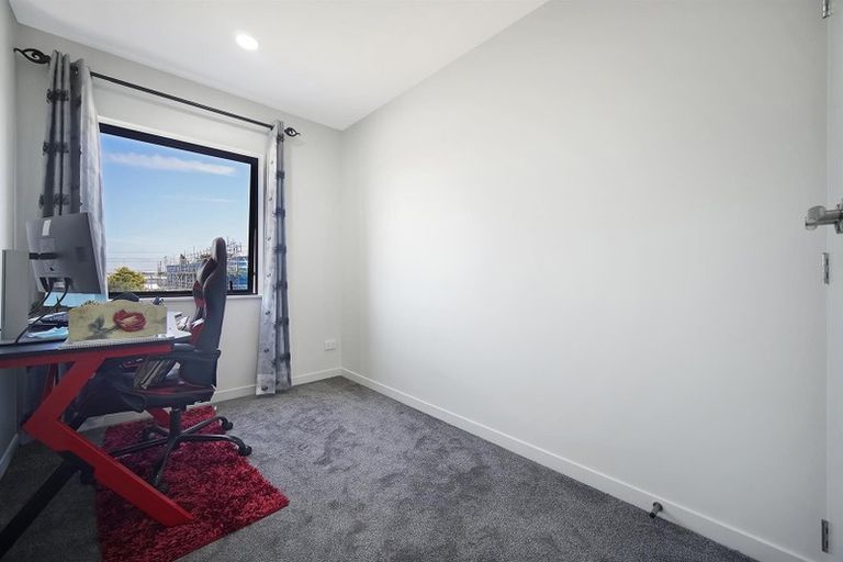 Photo of property in 67a Soaring Bird Drive, Takanini, 2112