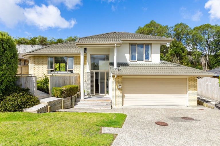 Photo of property in 23 Henry Partington Place, Greenhithe, Auckland, 0632