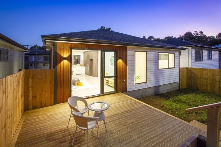 Photo of property in 2b Marina Road, Torbay, Auckland, 0630