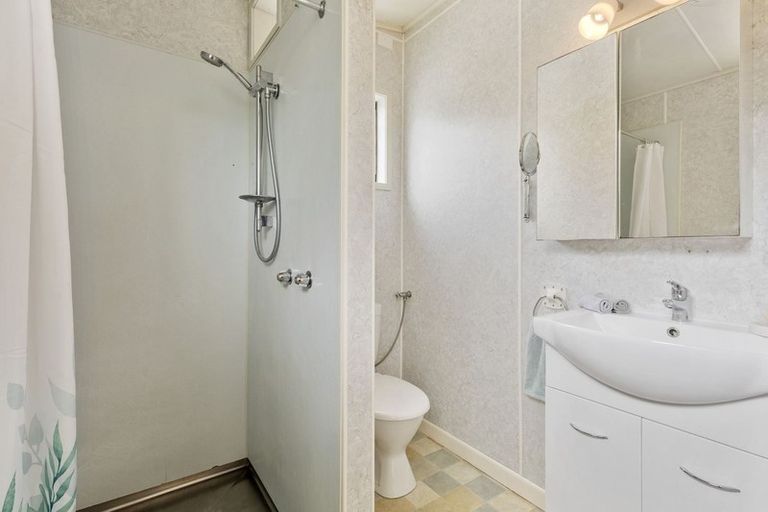 Photo of property in 24 Shoal Bay Road, Devonport, Auckland, 0624