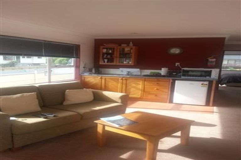 Photo of property in 116 Mana Esplanade, Paremata, Porirua, 5026